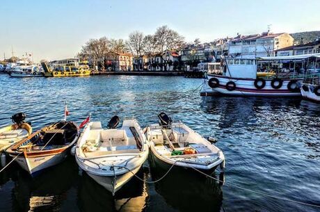 GÜNÜBİRLİK KINALIADA VE BURGAZADA TURU 